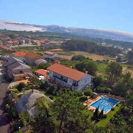 Ξενοδοχείο με διαμερίσματα & Cons Da Garda 3*